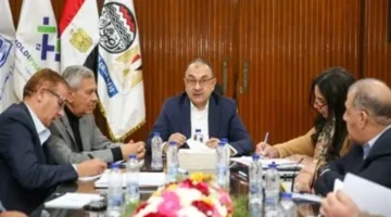 مؤشرات الأداء ومستقبل مشروعات الشركة القابضة للأدوية تحت إشراف وزير قطاع الأعمال 1